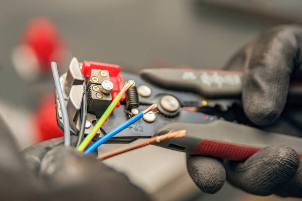 Best Electrician Near Me  in Houghton, MI